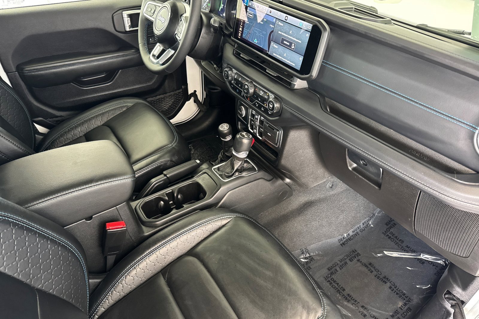Used 2024 Jeep Wrangler High Altitude AWD/4WD image 15