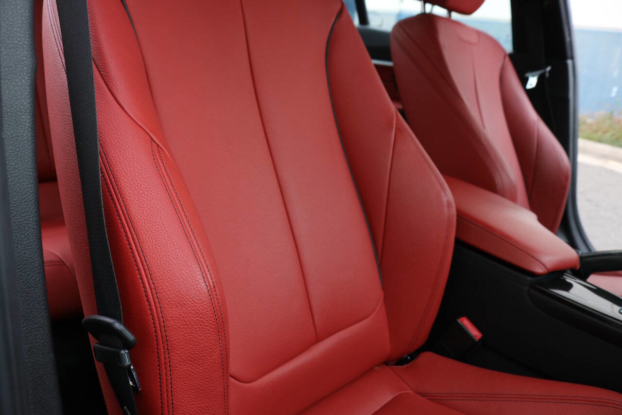 Used 2016 BMW 340i Sedan image 23