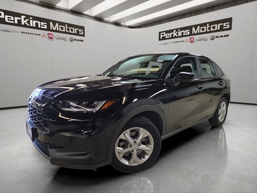 Used 2025 Honda HR-V LX
