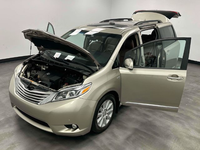 Used 2017 Toyota Sienna Limited Premium w/ Protection Package AWD/4WD image 10