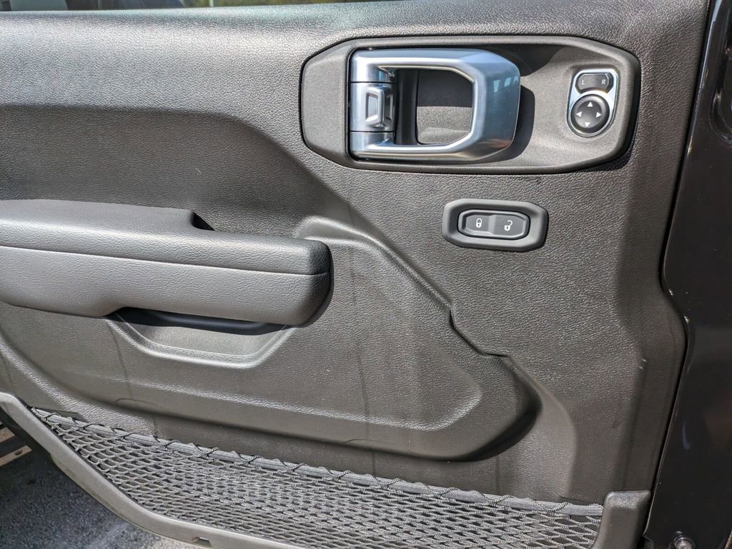 New 2024 Jeep Wrangler Willys AWD/4WD image 20