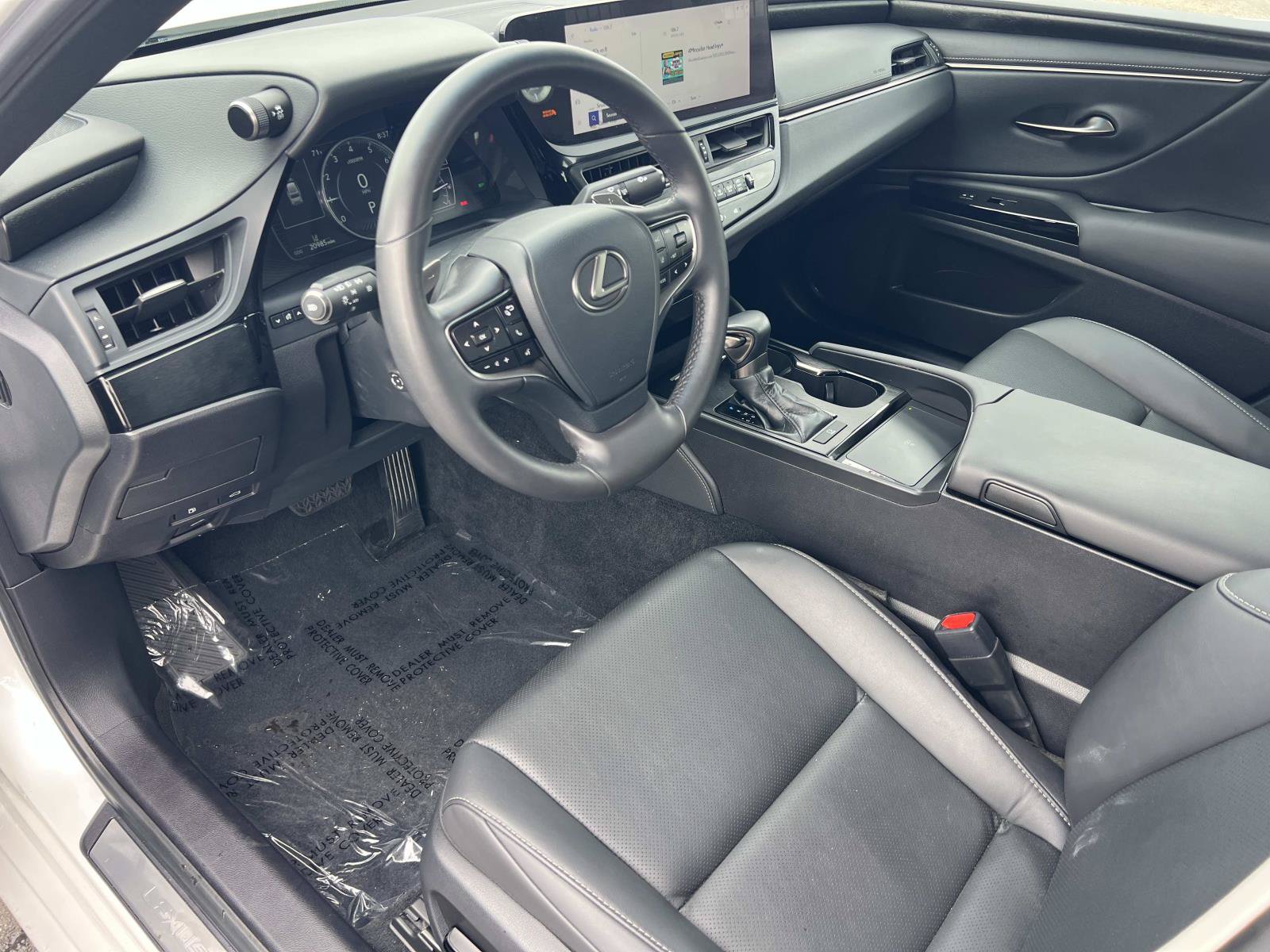 Used 2023 Lexus ES 350 w/ Premium Package FWD image 5