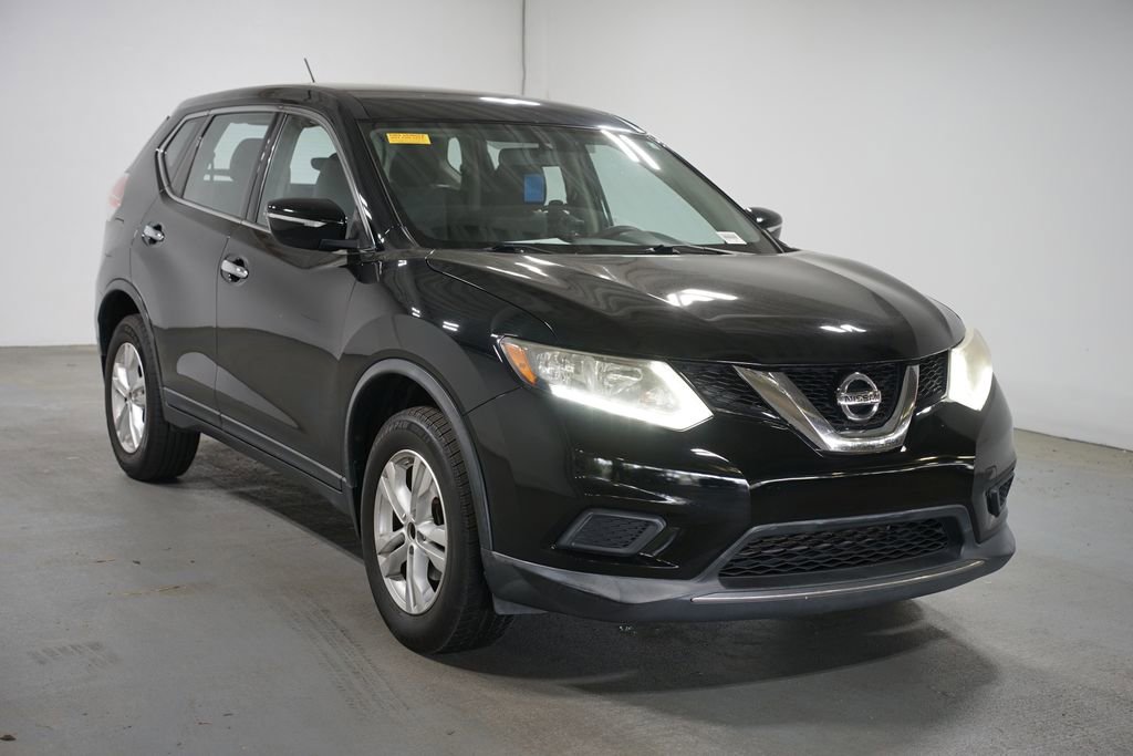 Used 2015 Nissan Rogue S image 3