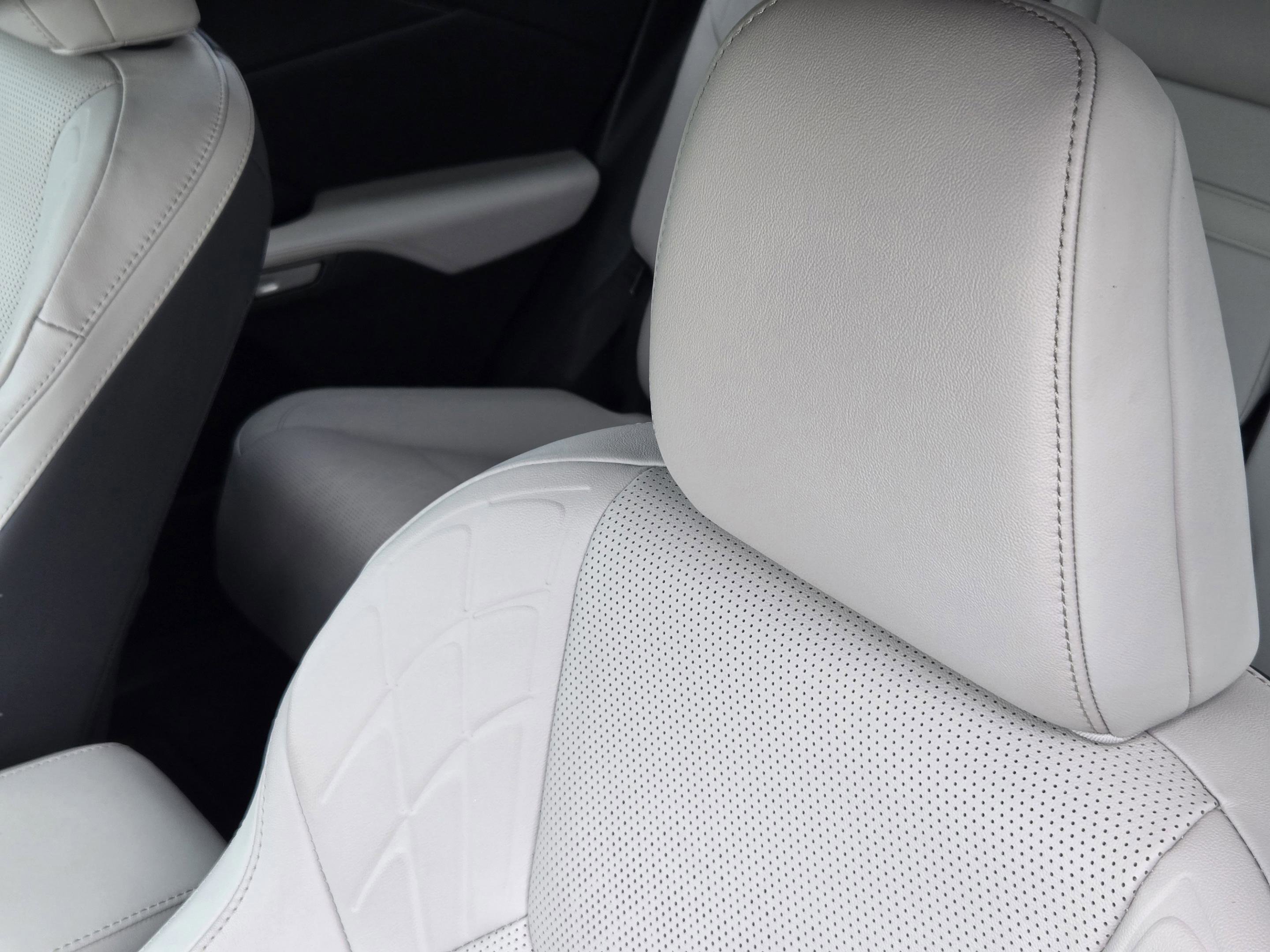 Used 2025 Lexus RX 350 Premium Plus w/ Accessory Package (Z1) FWD image 22