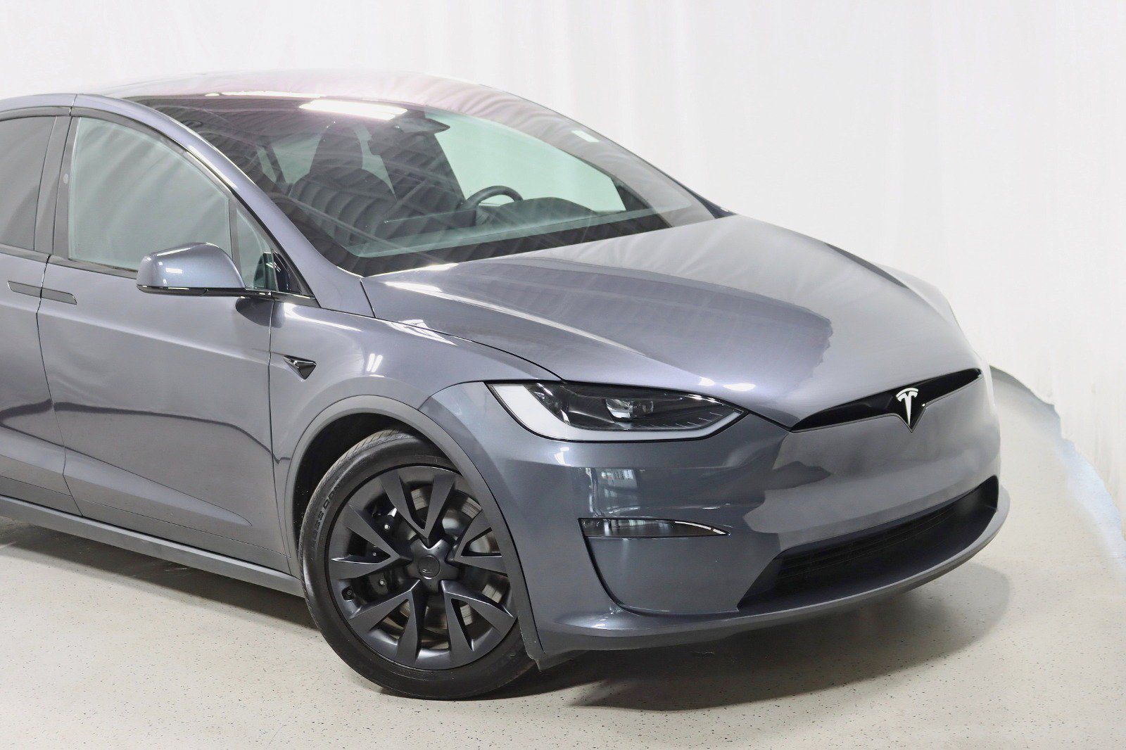 Used 2023 Tesla Model X AWD/4WD image 2