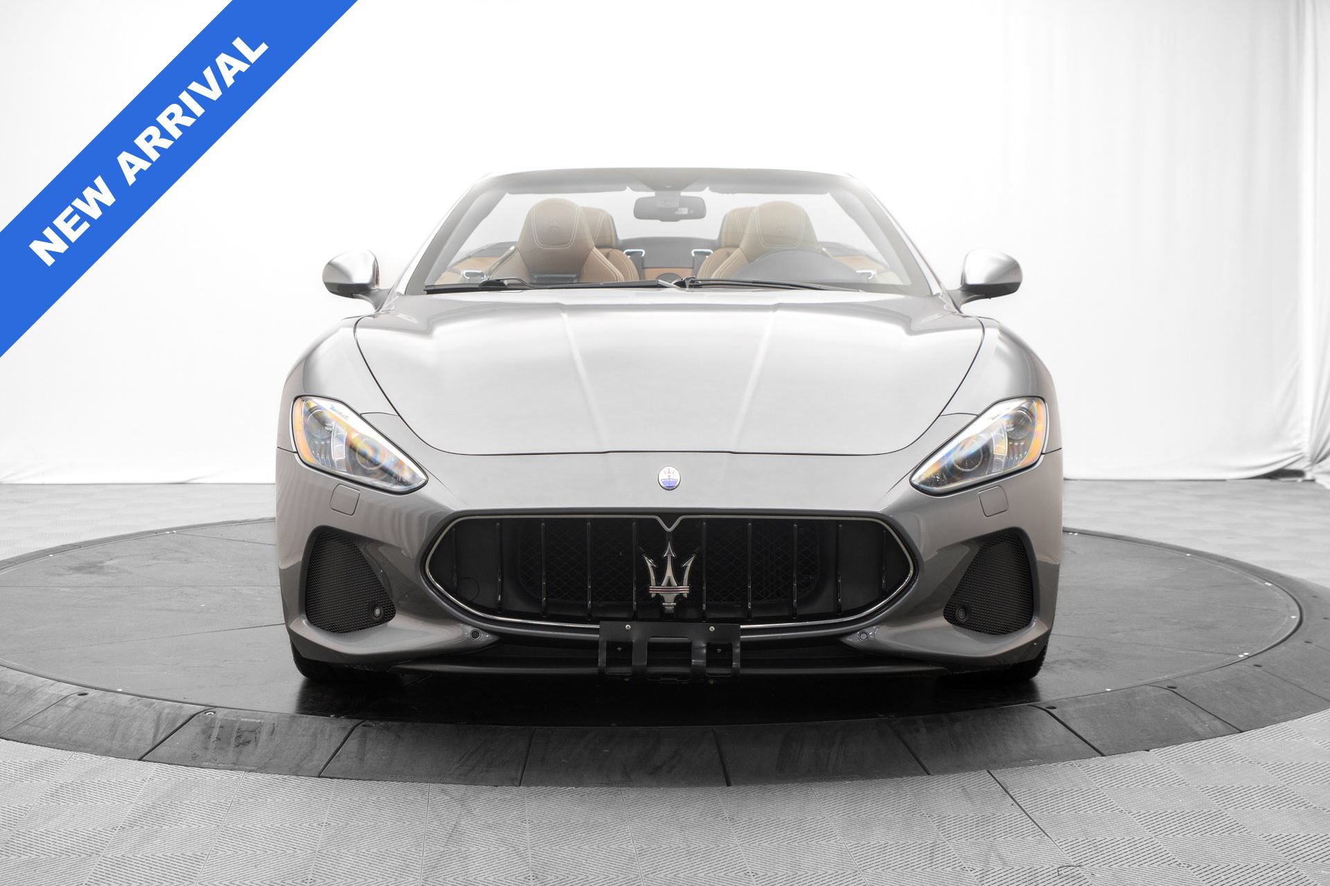 Used 2018 Maserati GranTurismo MC RWD image 8