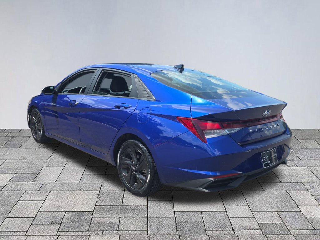 Used 2021 Hyundai Elantra SEL FWD image 5