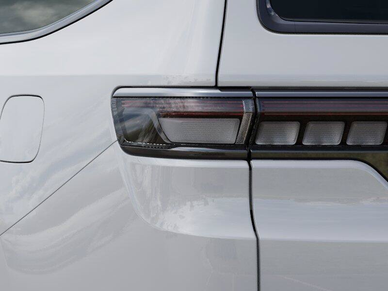 New 2026 Jeep Grand Wagoneer L Limited AWD/4WD image 5