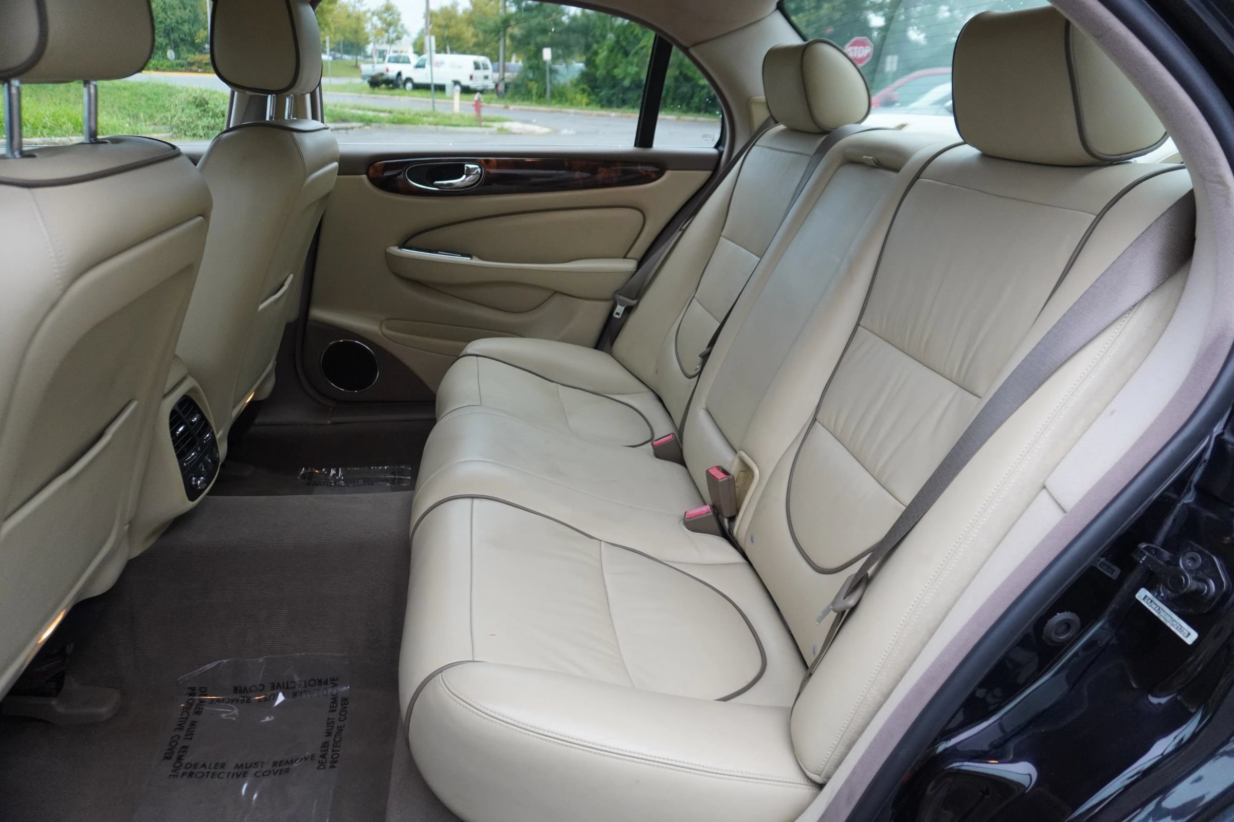 Used 2008 Jaguar XJ8 RWD image 10