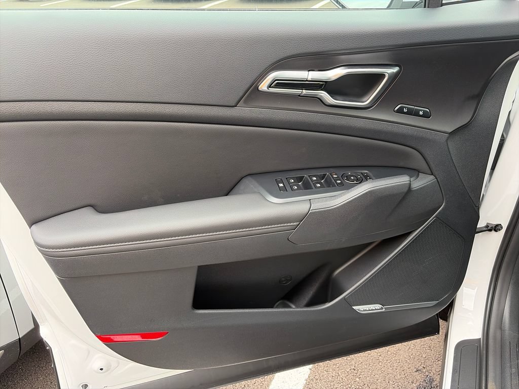 New 2026 Kia Sportage SX AWD/4WD image 16