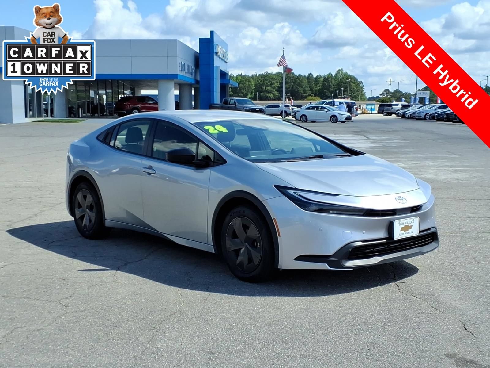 Used 2024 Toyota Prius LE FWD image 7