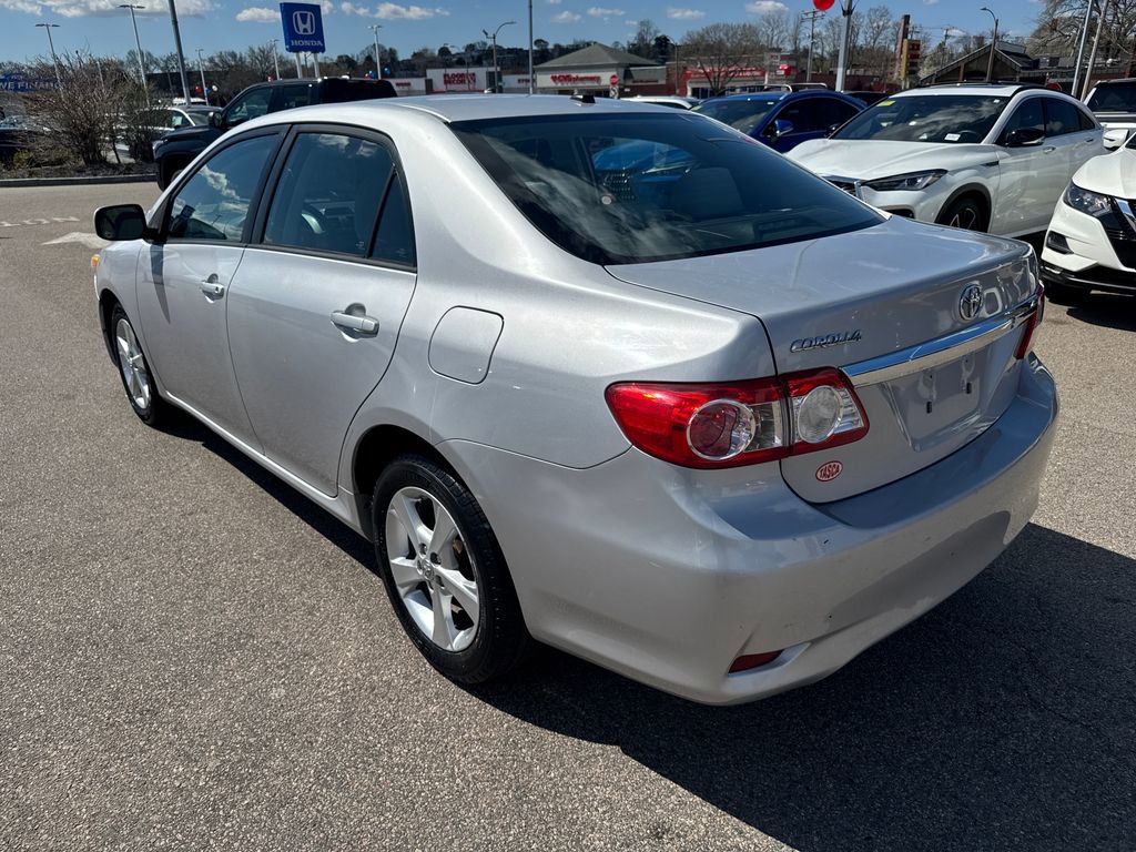 Used 2012 Toyota Corolla LE w/ Premium Pkg FWD image 5