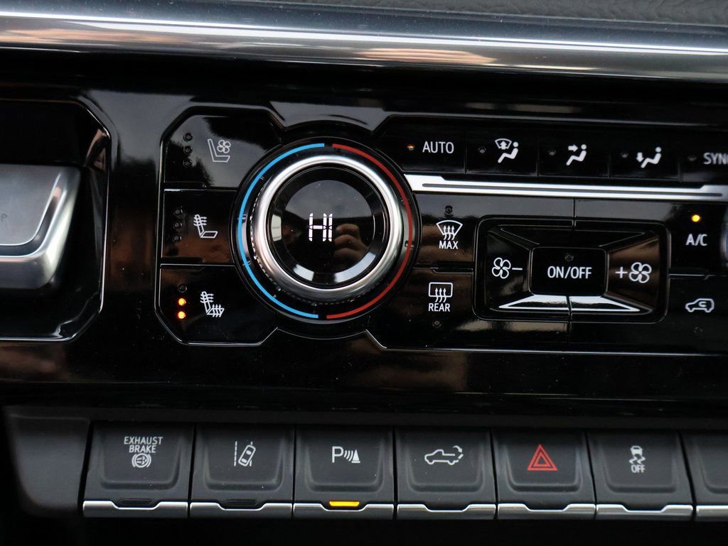 New 2026 GMC Sierra 2500 Denali w/ Denali Reserve Package image 32