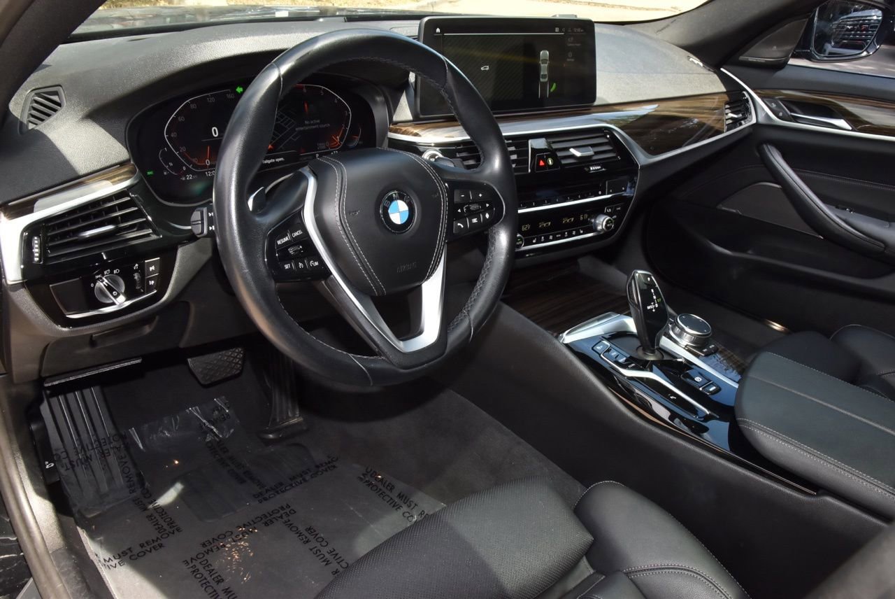 Used 2023 BMW 530i w/ Premium Package RWD image 33