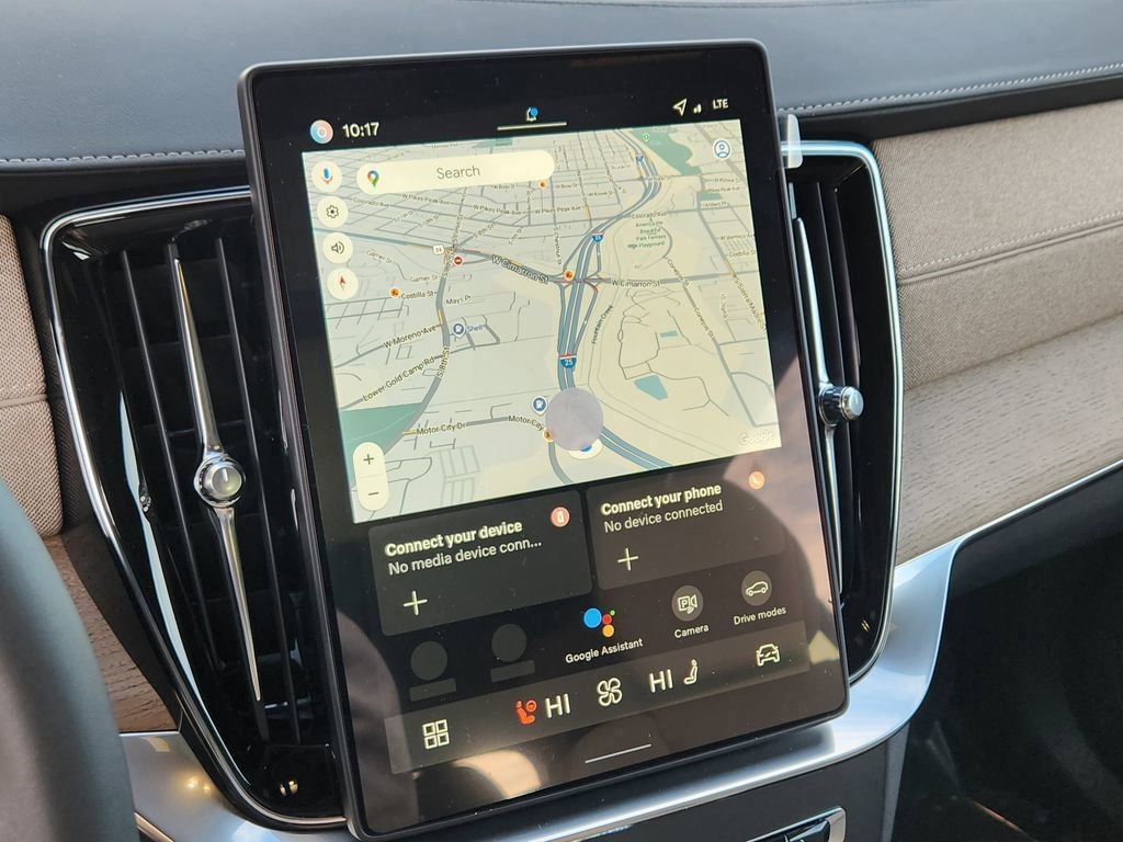 New 2026 Volvo XC90 B6 Plus w/ Protection Package Premier image 11