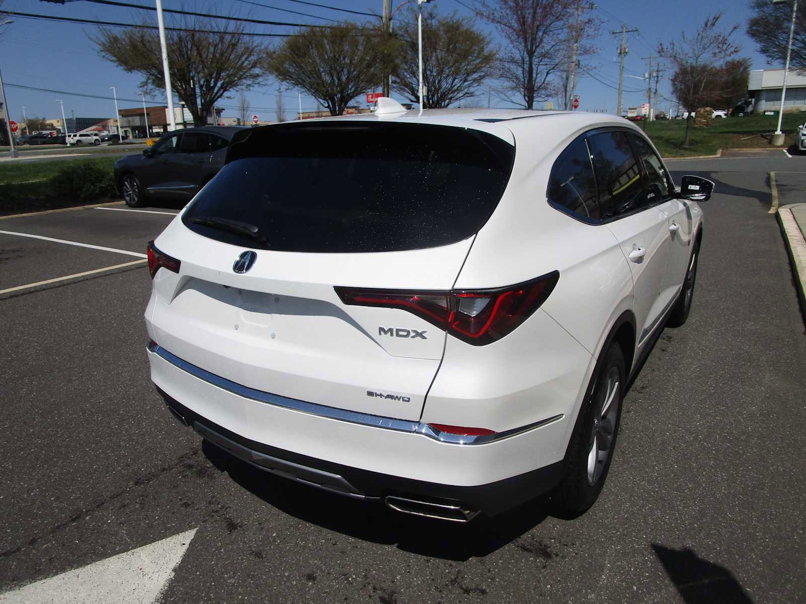 New 2025 Acura MDX SH-AWD image 5