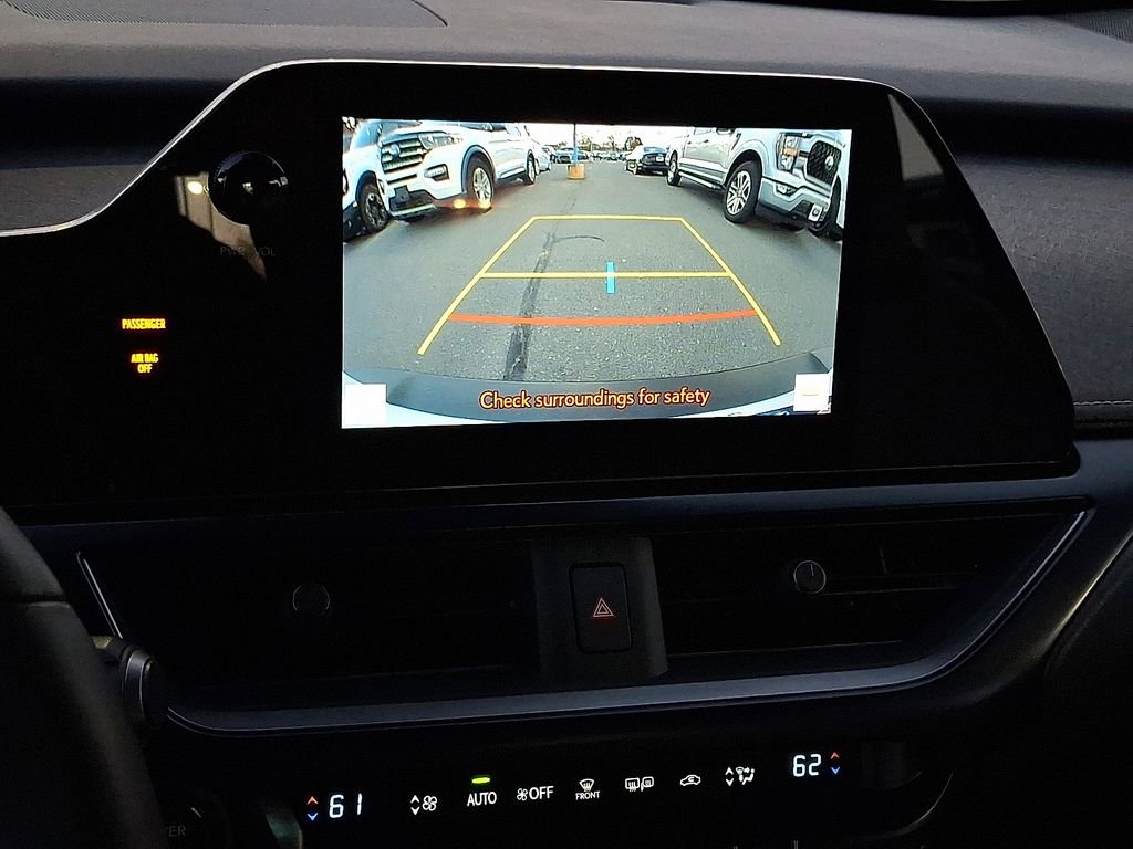 Used 2023 Lexus UX 250h F Sport image 19