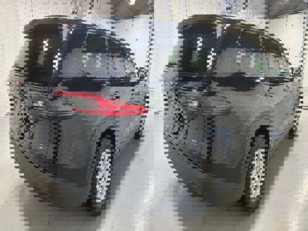 Used 2025 Toyota Grand Highlander AWD image 7