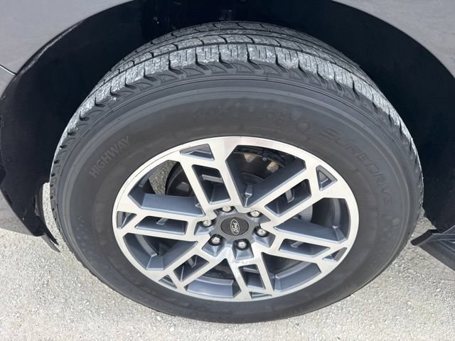 Used 2025 Ford Expedition Active AWD/4WD image 33