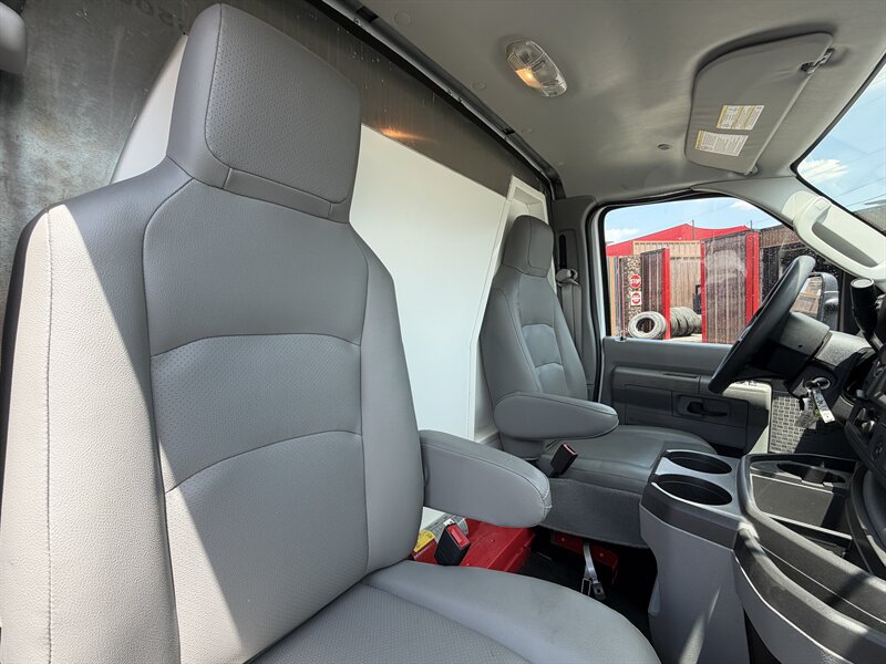 Used 2024 Ford E-350 and Econoline 350 Super Duty w/ Power Windows & Locks Group RWD image 17