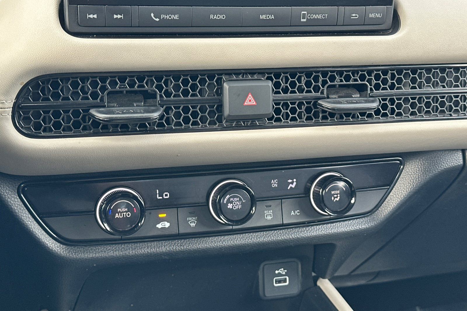 Certified 2024 Honda HR-V LX image 23