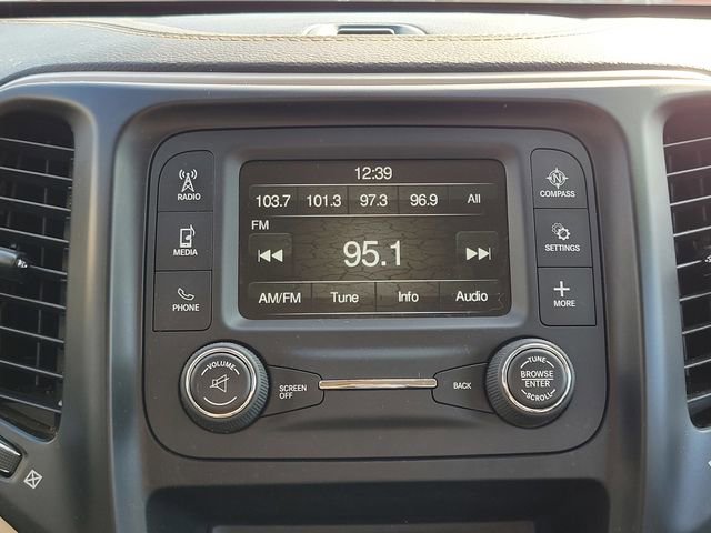 Used 2017 Jeep Cherokee Sport image 20