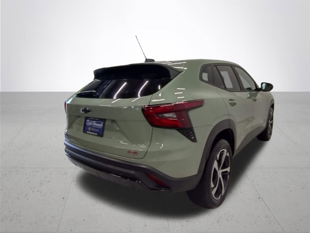 Used 2024 Chevrolet Trax RS FWD image 13