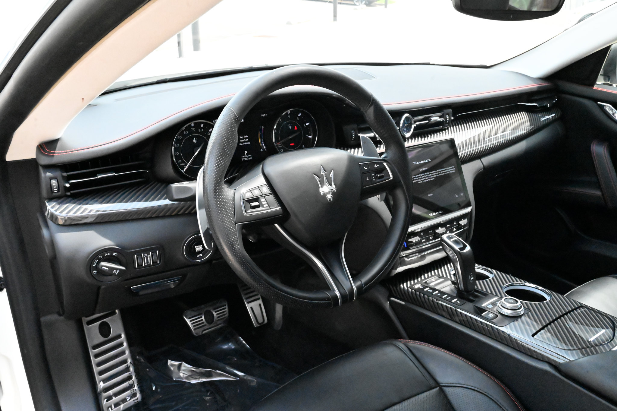 Used 2021 Maserati Quattroporte S GranSport Q4 AWD/4WD image 16