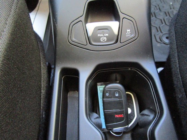 Used 2020 Jeep Renegade Latitude image 16
