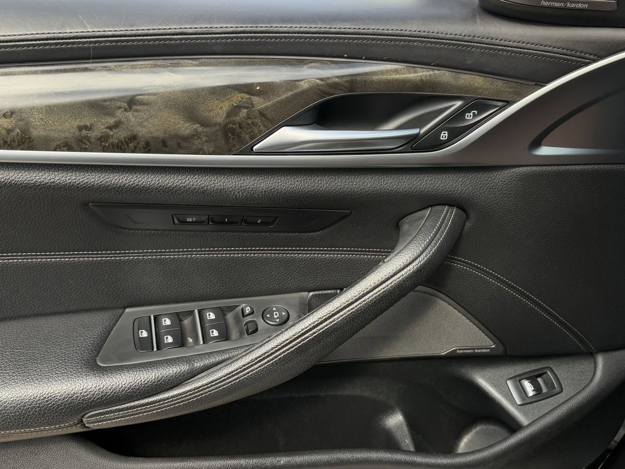 Used 2018 BMW 530i xDrive AWD/4WD image 23