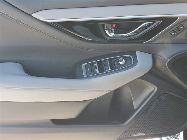 Used 2020 Subaru Outback Limited image 16