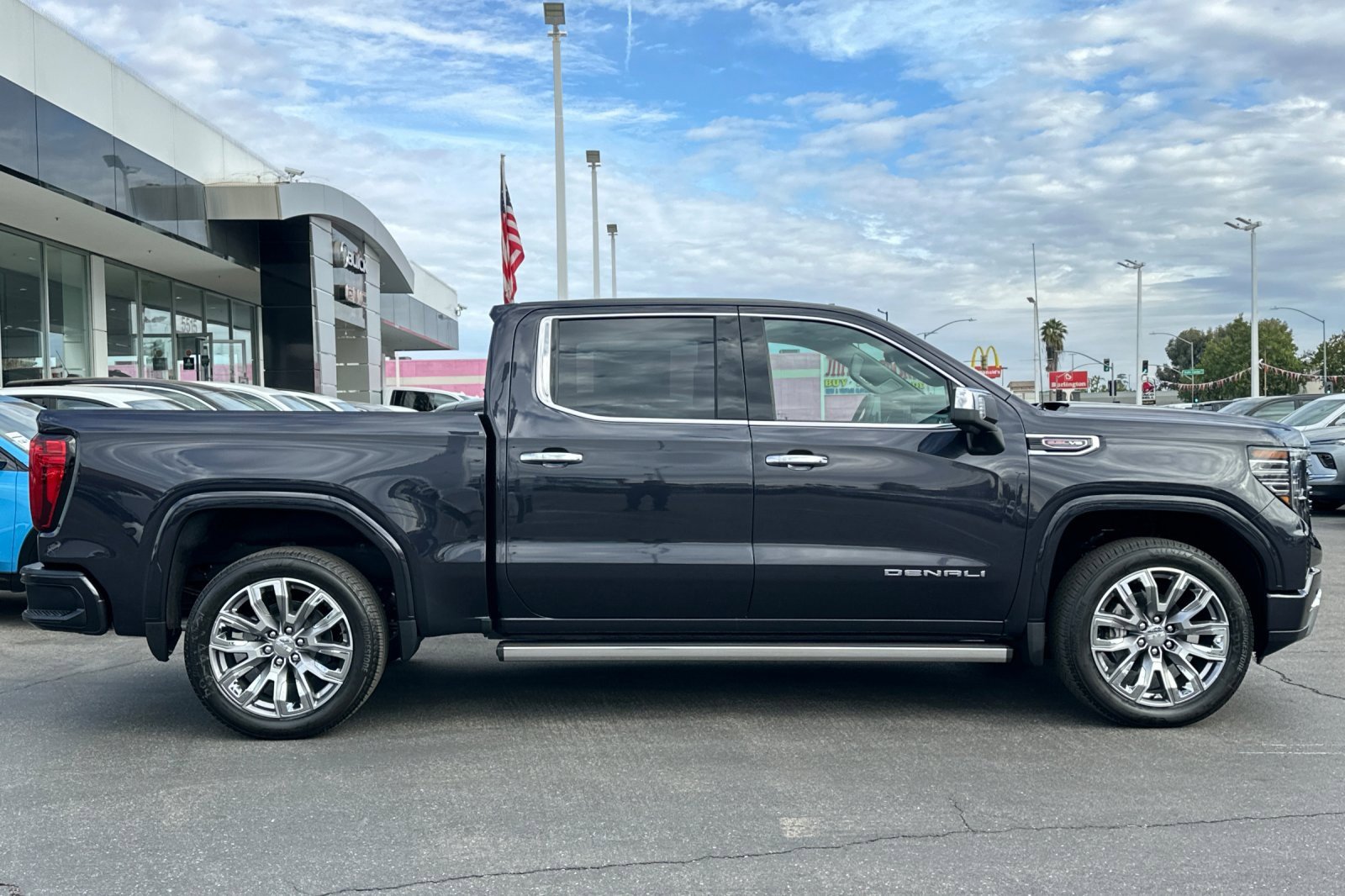 New 2026 GMC Sierra 1500 Denali w/ Denali Reserve Package image 4
