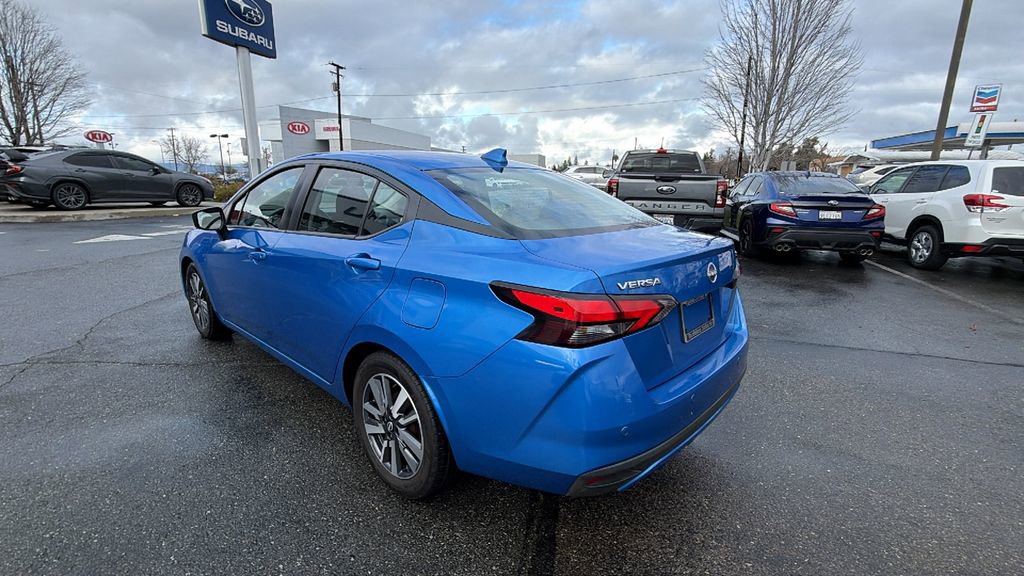 Used 2023 Nissan Versa SV image 6