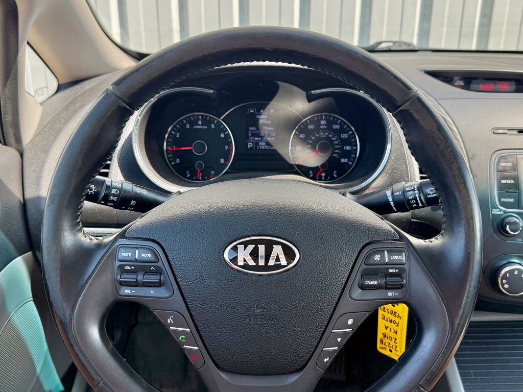Used 2016 Kia Forte EX FWD image 18