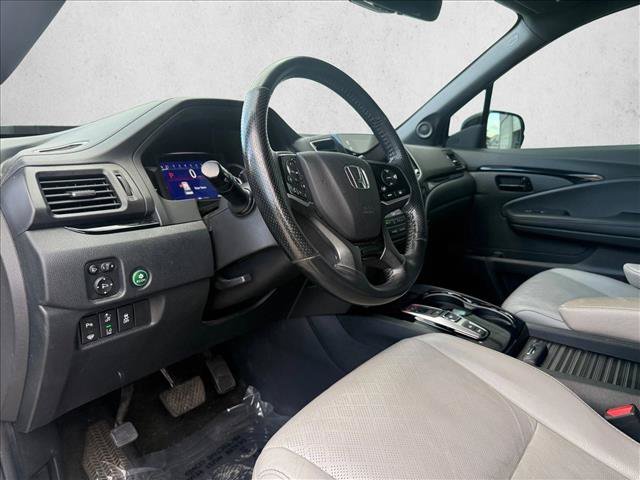 Used 2022 Honda Passport Elite image 16