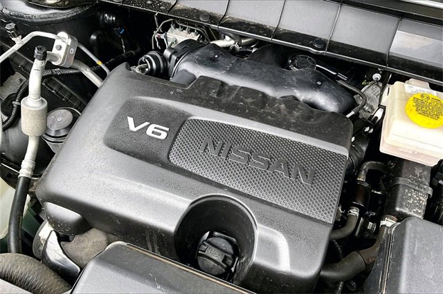 Used 2022 Nissan Pathfinder SV image 32