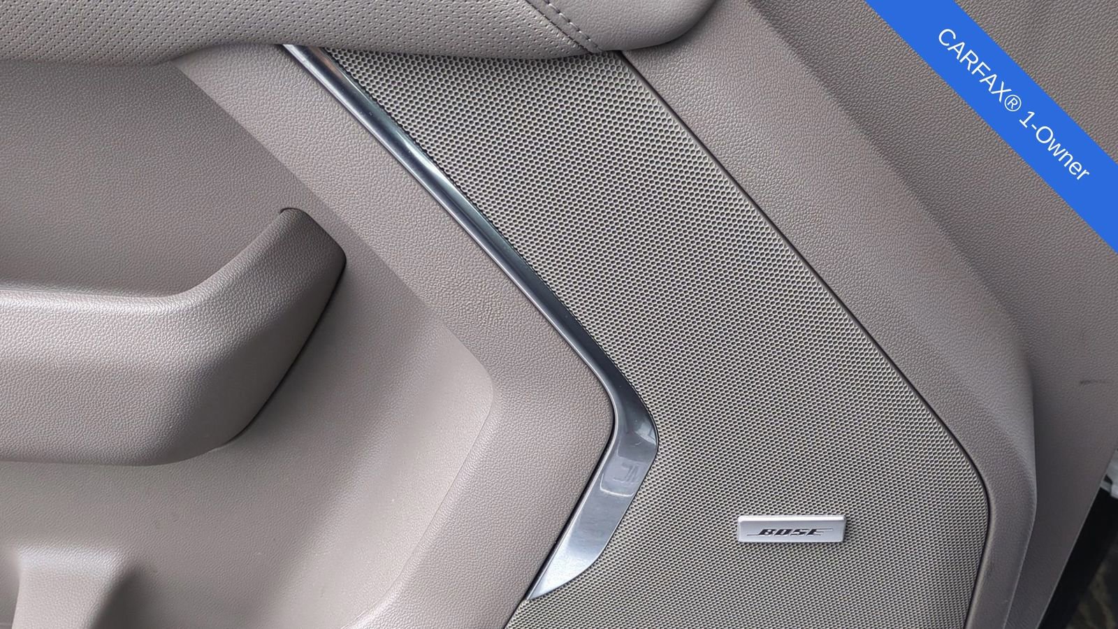 Used 2023 GMC Yukon XL SLT w/ SLT Premium Package image 37