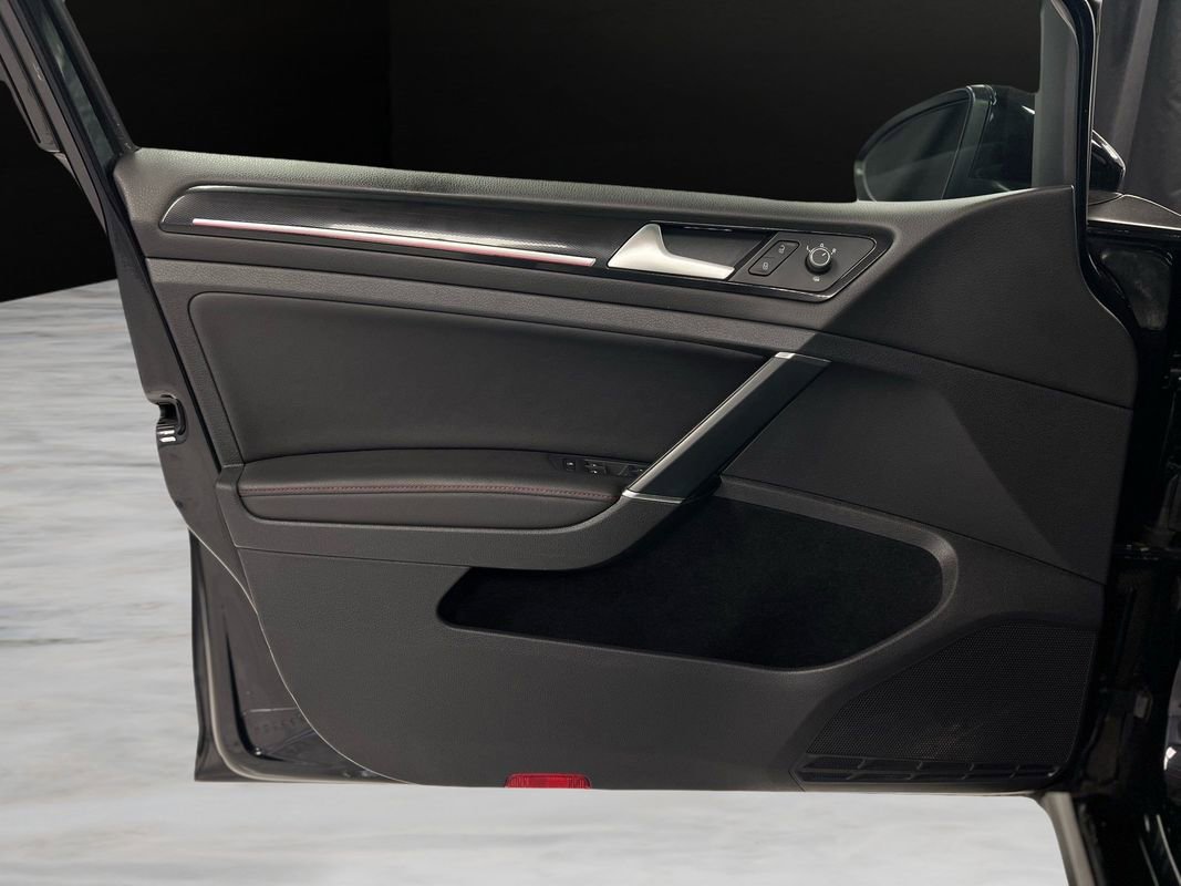 Used 2015 Volkswagen GTI Autobahn w/ Lighting Package (SEL) image 33