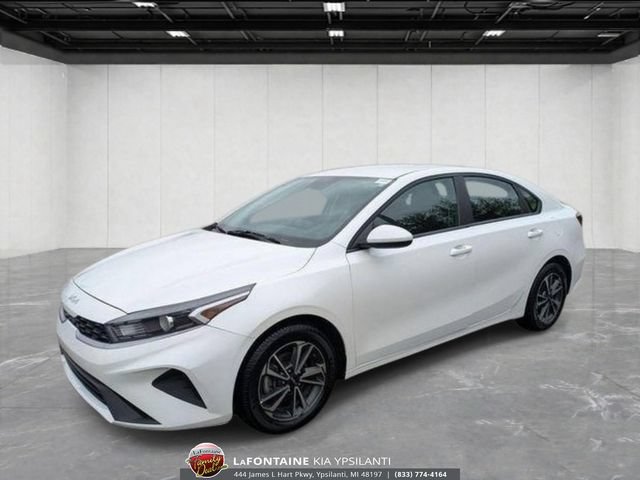 Used 2023 Kia Forte LXS FWD image 1