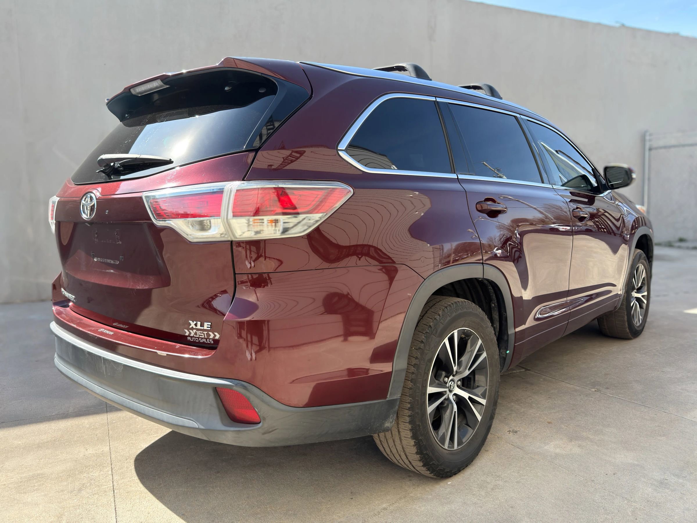 Used 2016 Toyota Highlander XLE image 8