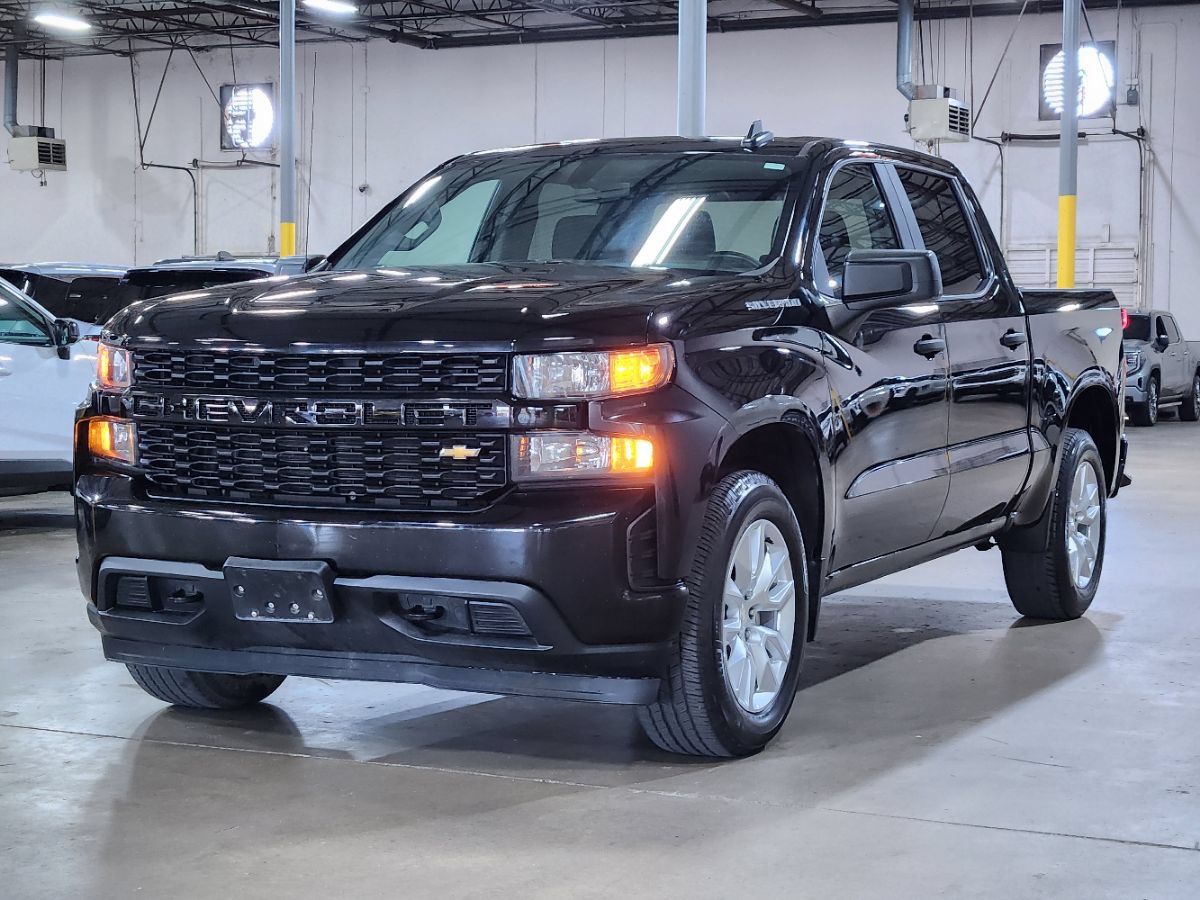 Used 2020 Chevrolet Silverado 1500 Custom w/ Infotainment Package RWD image 4