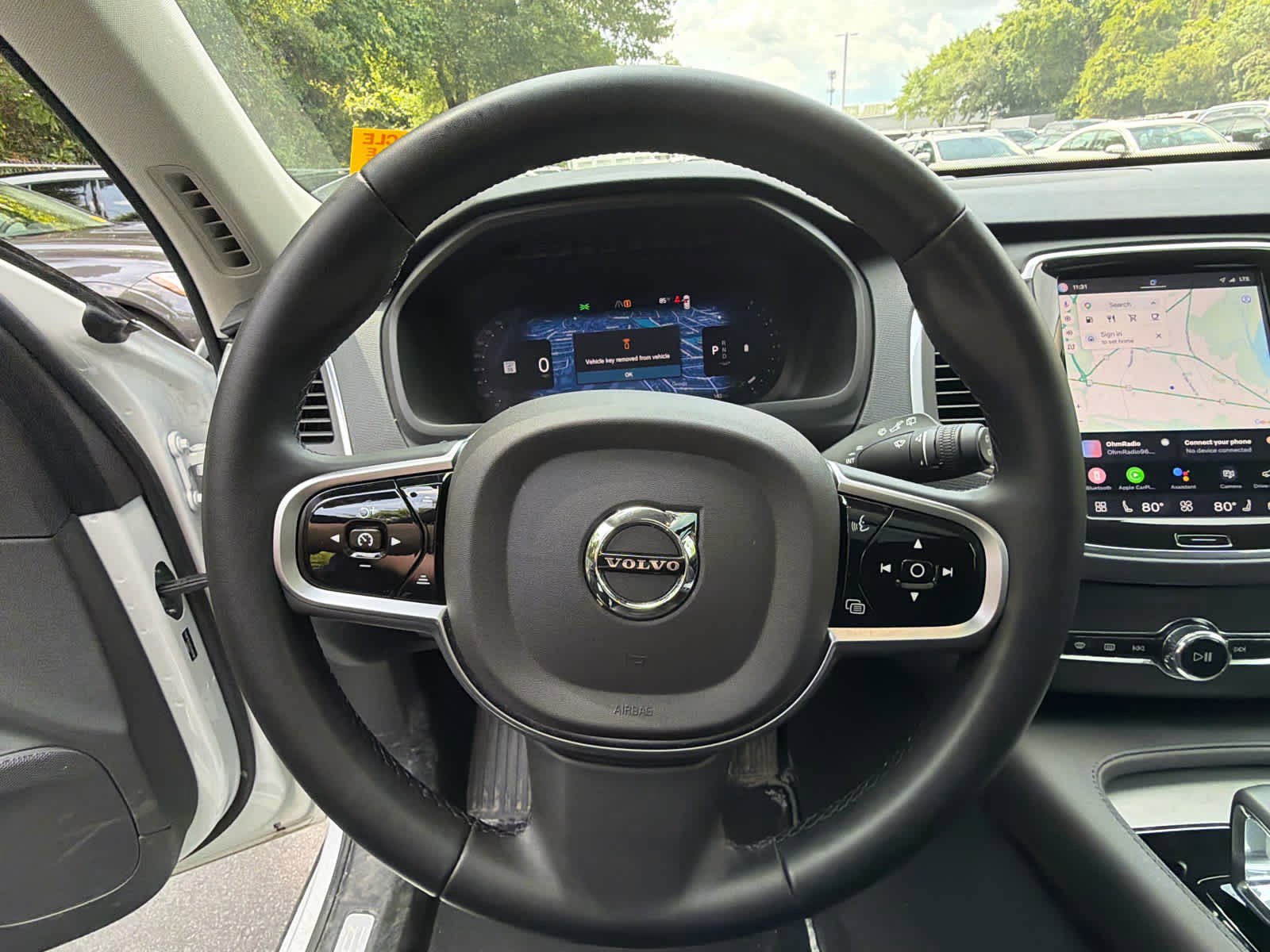 Used 2025 Volvo XC90 B5 Core AWD/4WD image 28