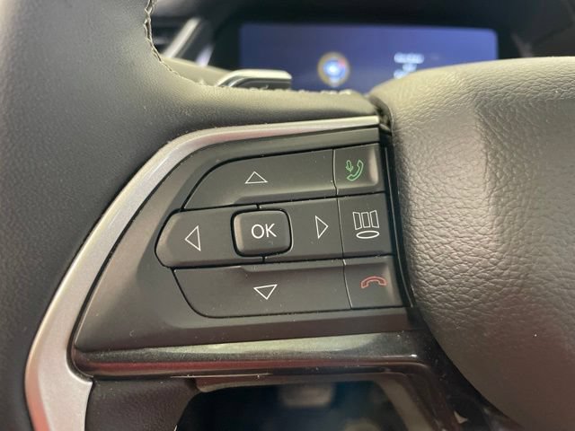 Used 2023 Jeep Grand Cherokee Altitude AWD/4WD image 19