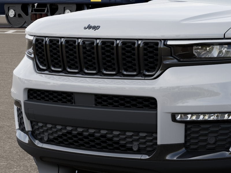 New 2025 Jeep Grand Cherokee L Limited w/ Luxury Tech Group II RWD image 7