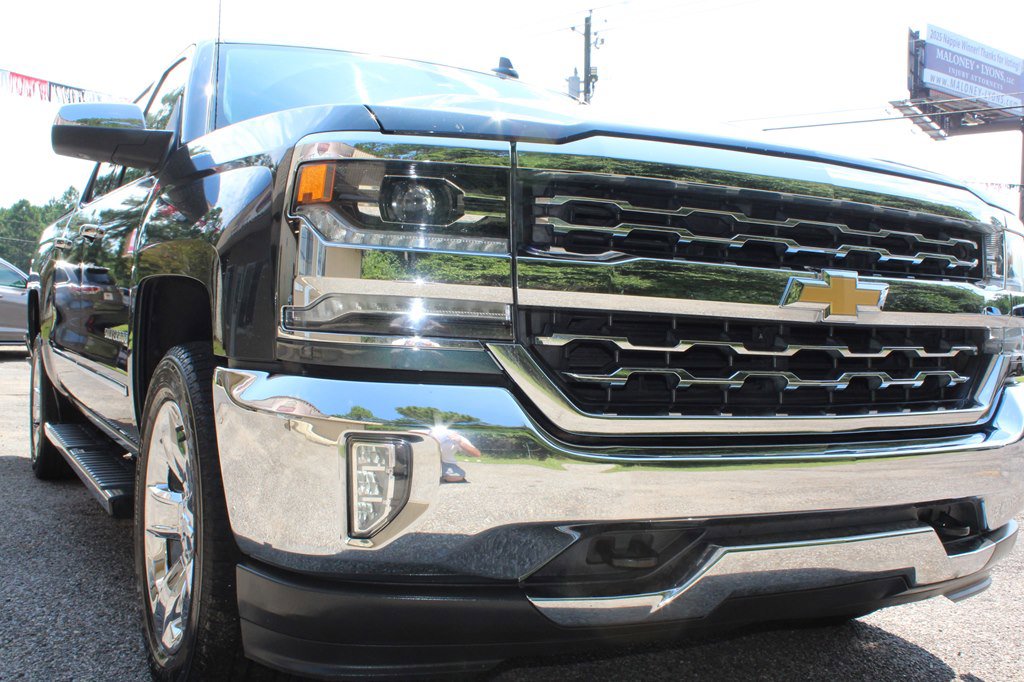 Used 2018 Chevrolet Silverado 1500 LTZ w/ Sport Package image 2
