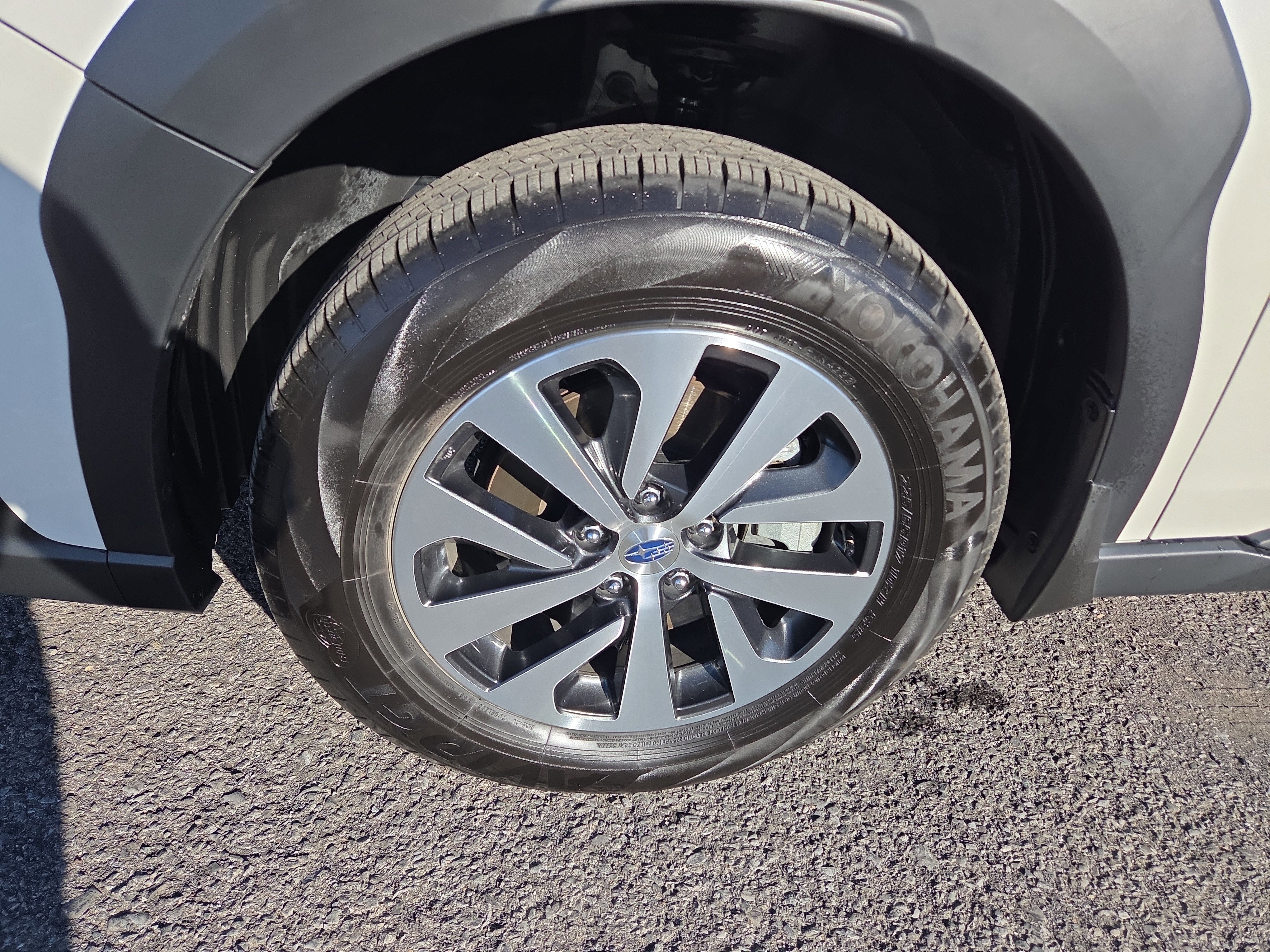 Used 2023 Subaru Outback Premium image 11