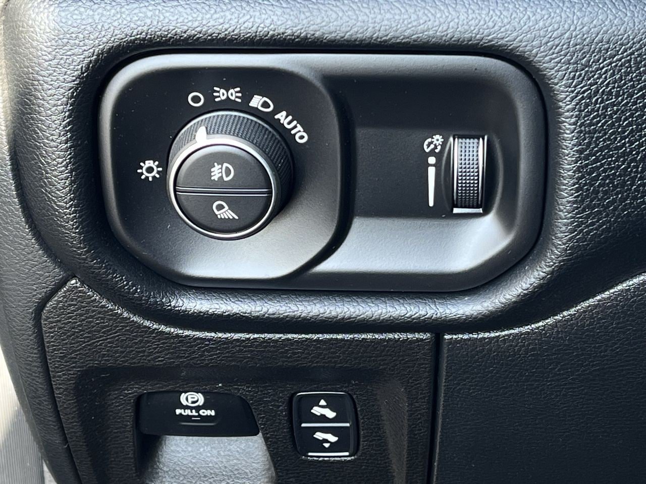 Used 2021 RAM 1500 Rebel w/ Rebel Level 1 Equipment Group AWD/4WD image 20