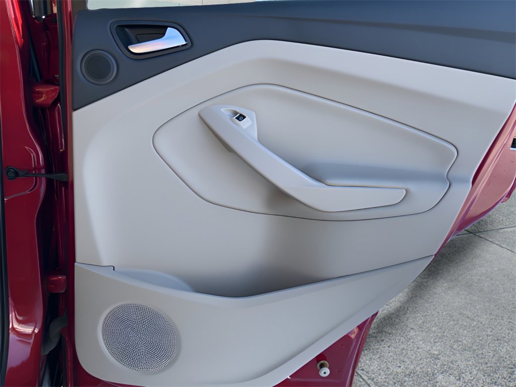 Used 2018 Ford Escape Titanium w/ Ford Safe & Smart Package image 43