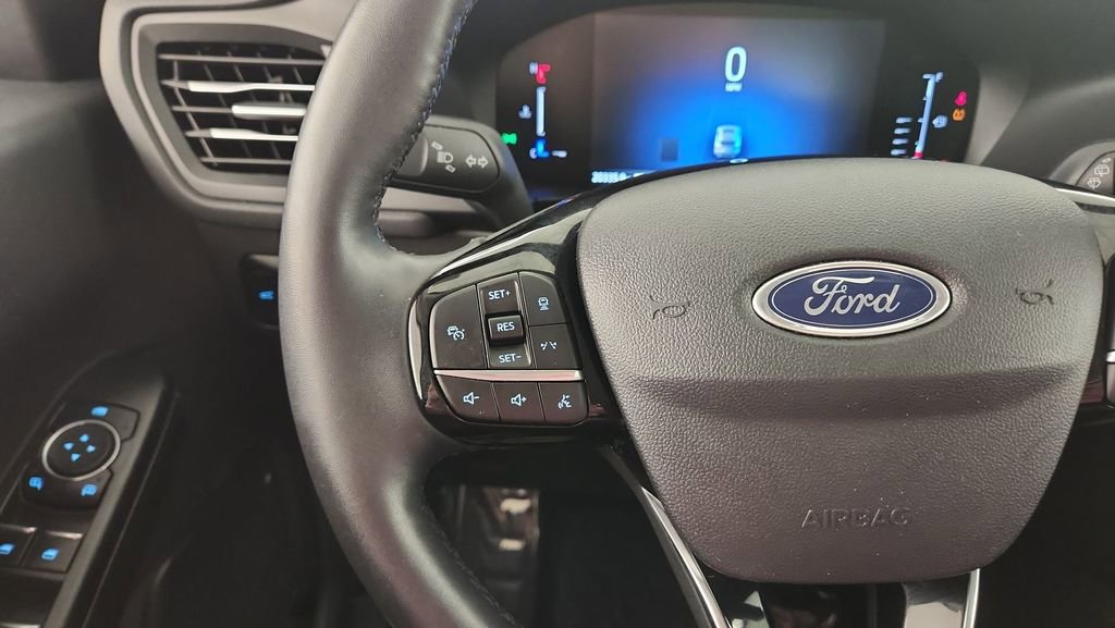 Used 2023 Ford Escape Active w/ Tech Pack #1 AWD/4WD image 19