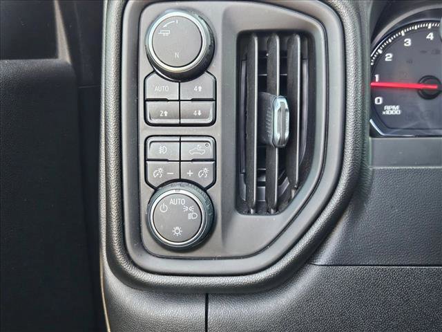 Used 2020 Chevrolet Silverado 1500 Custom Trail Boss w/ Custom Convenience Package image 13